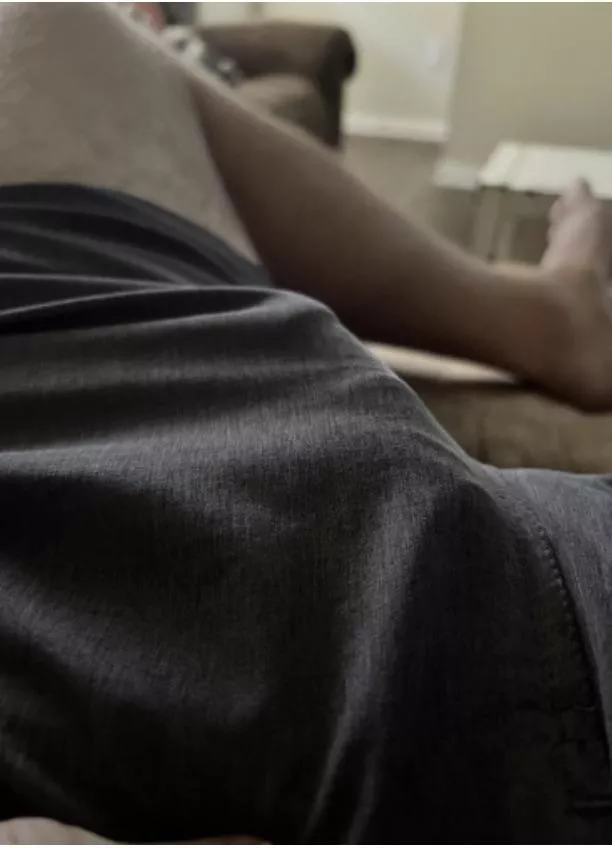 Monday night game on and bludge to go with it 😉