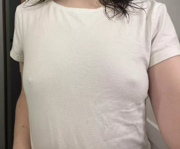 My boyfriend loves when im not wearing a bra 🥰