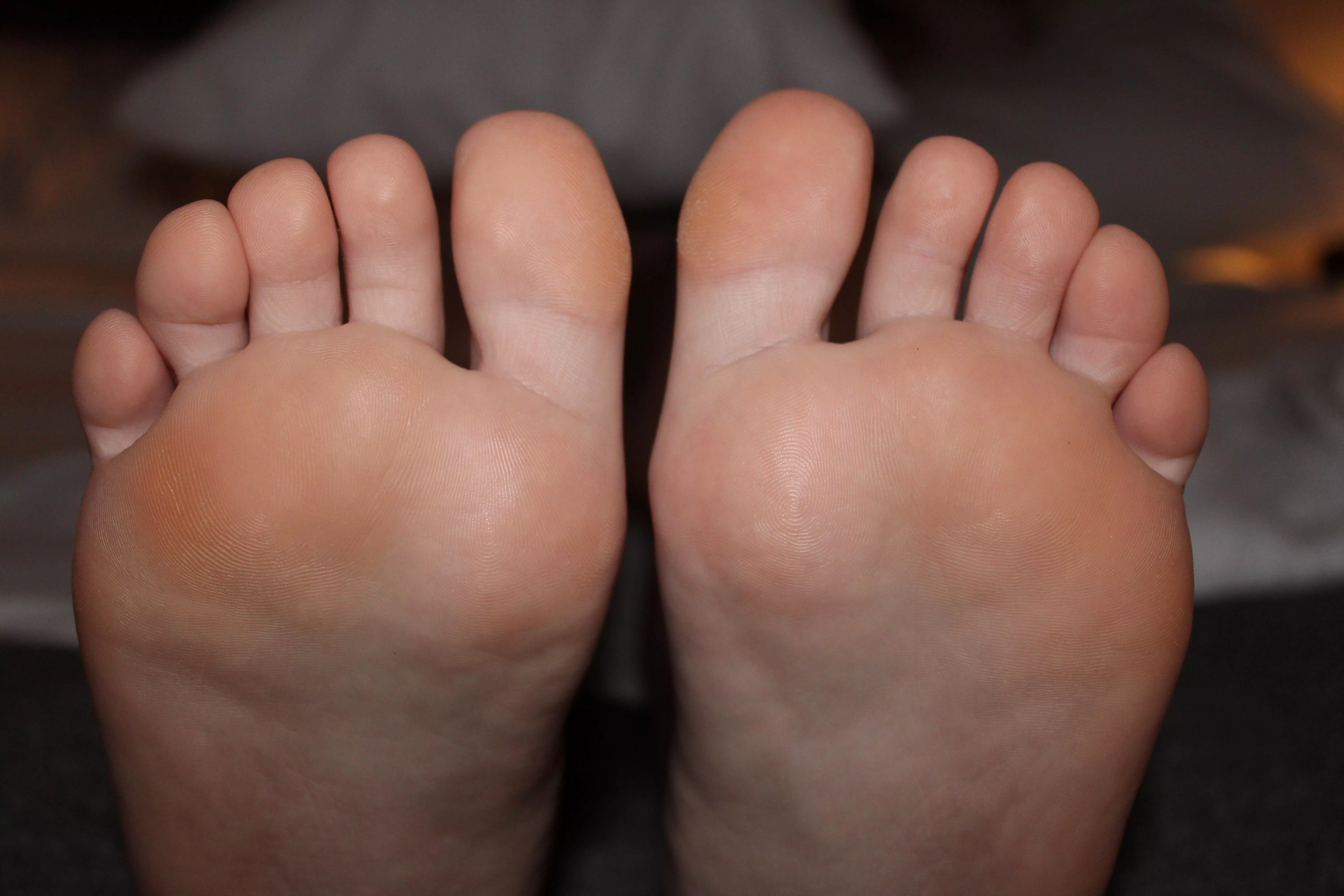 My soft clean soles ready to be sucked… or 🥜 on😘