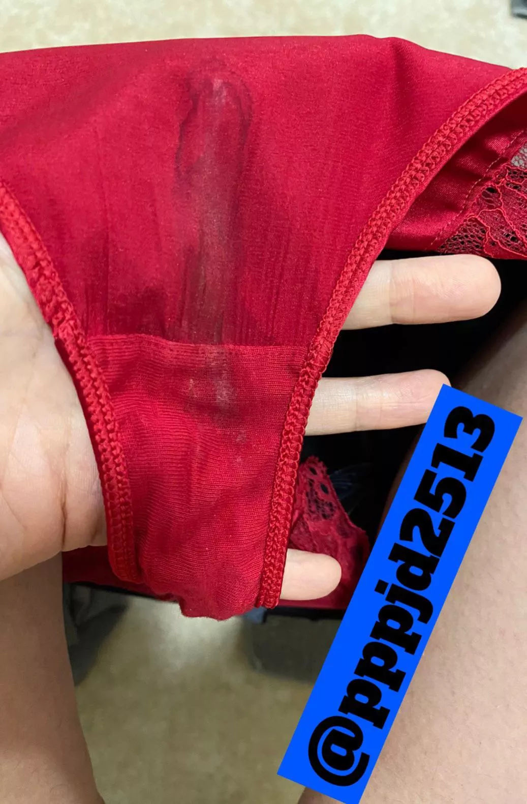 Nice & dirty they’re waiting for licks & strokes 🌹