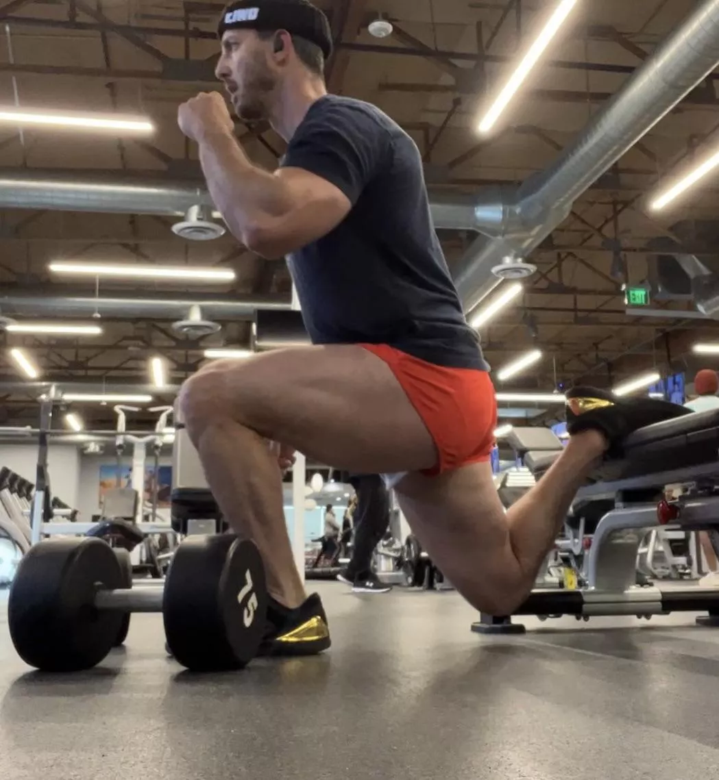 Not gone wild, butt I thought [m]y thighs looked good here