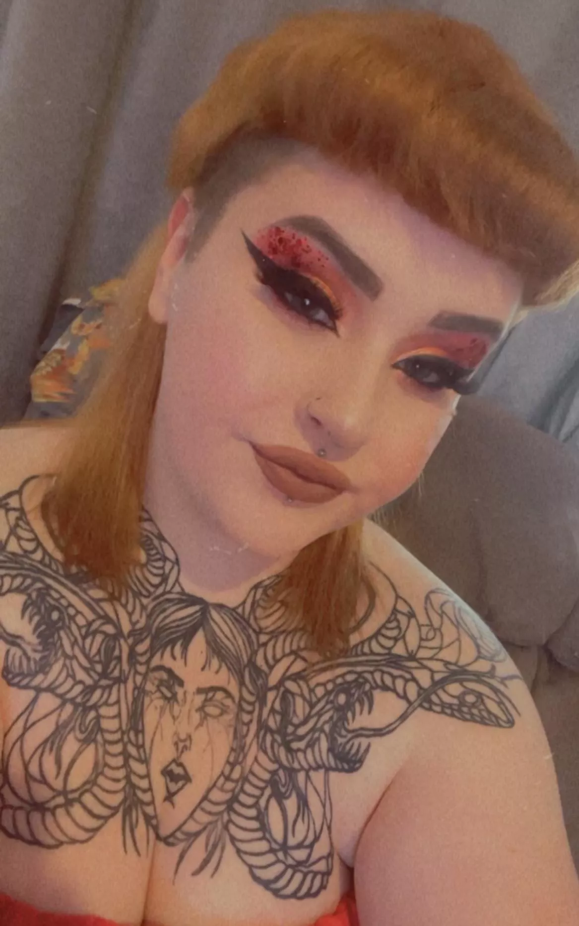 Playing with new glitter today, enjoy the tiny play xo