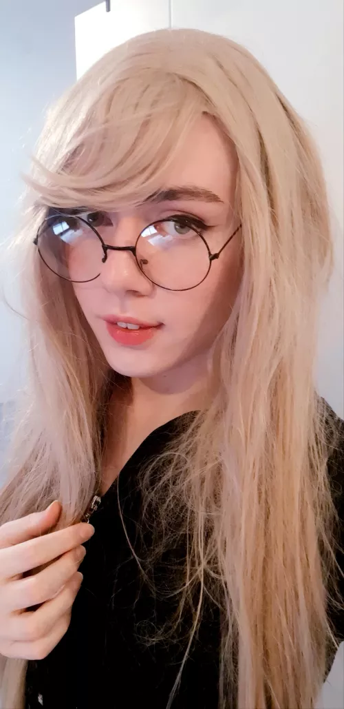 Practising doing make up for... cosplays, yes.