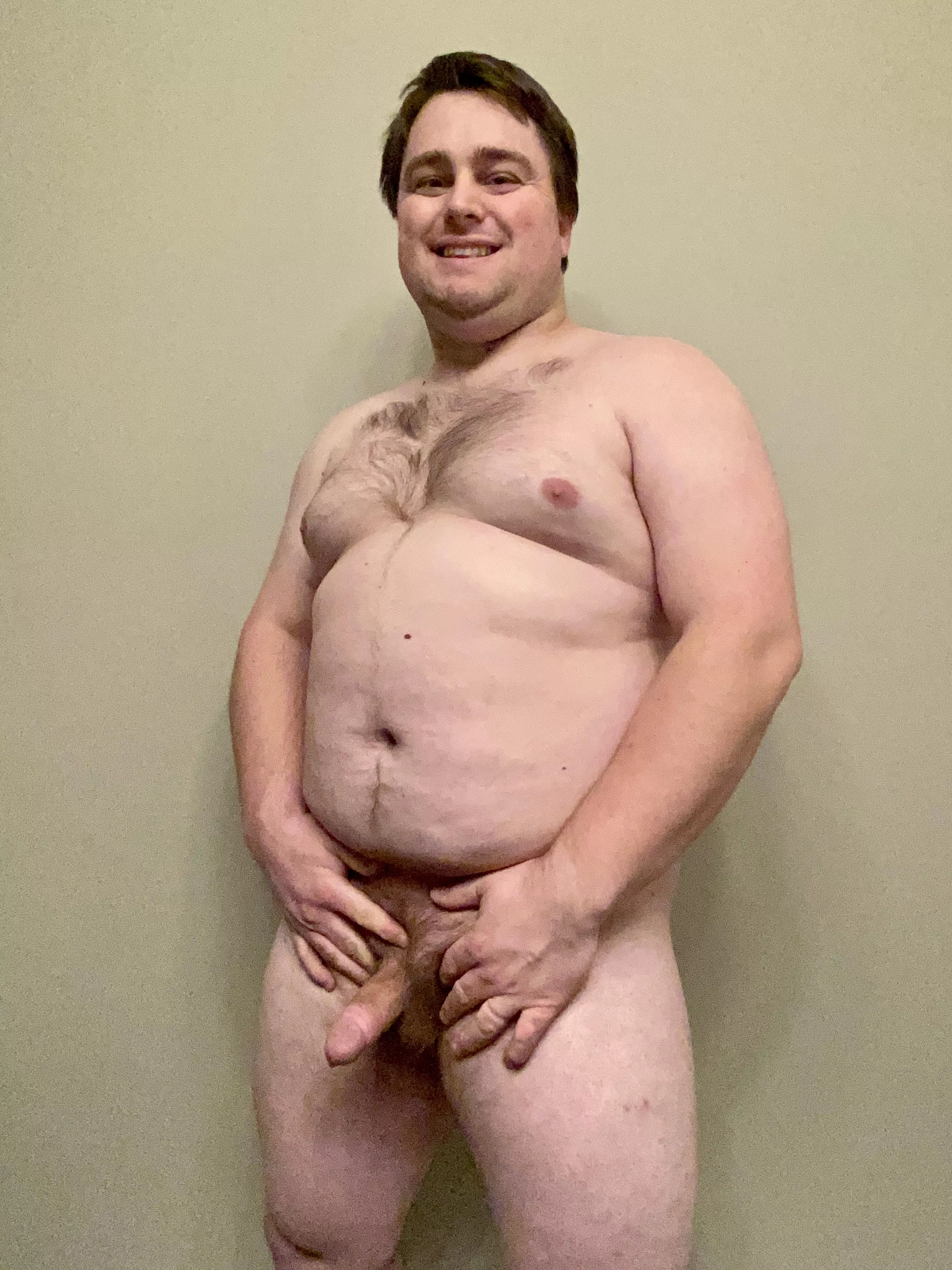 Smiles, eyes, & thighs 😊