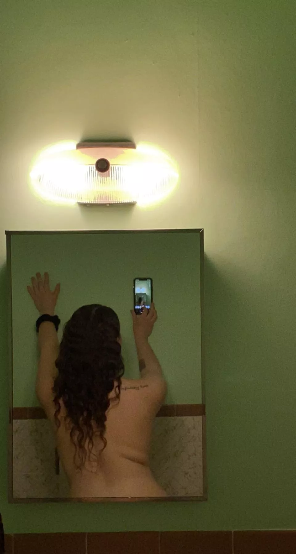 Something fun about the colours/lines in this one [F]