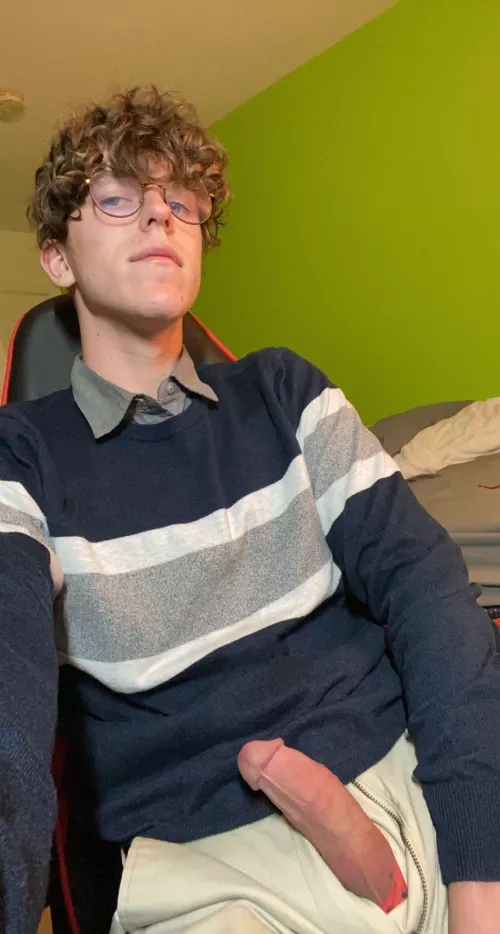 Spring semester just started, so we’re gonna have to study a lot together aren’t we?