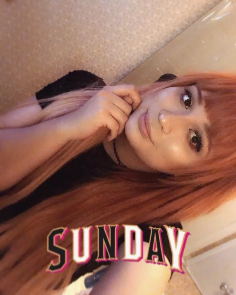 Tell me I’m a cute trans girl uwu