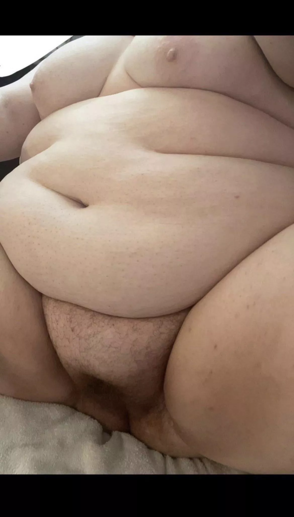 Tryna be daddy’s special fat slut😋