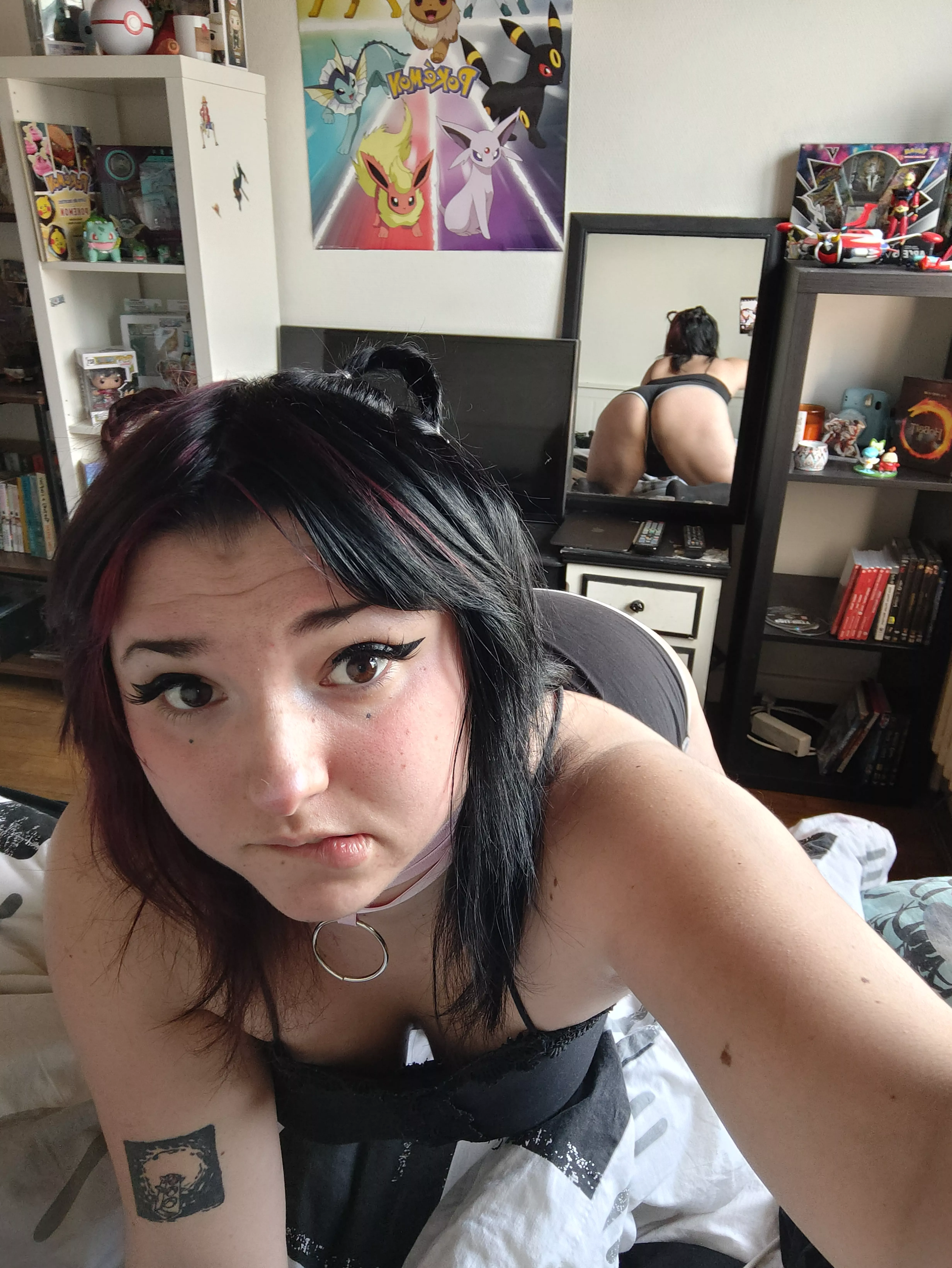 Wanna spank my big ass ?