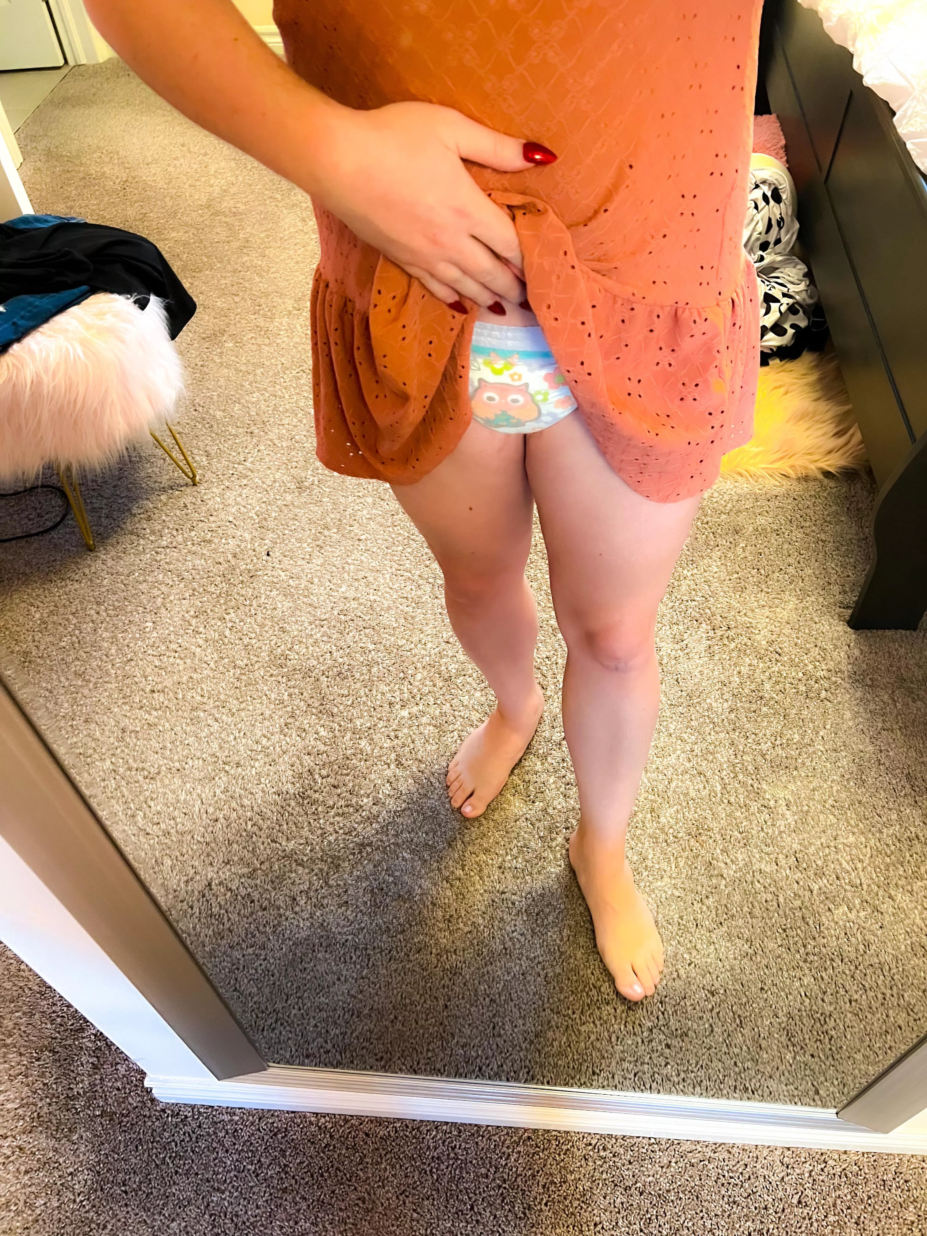 Whooo is hiding under my dress