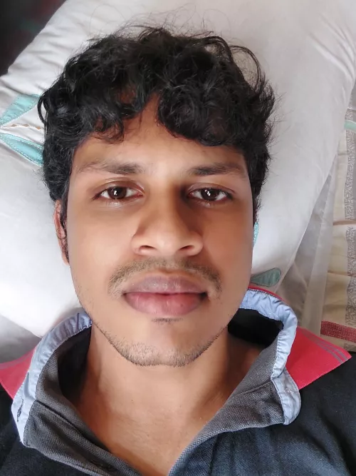 Why it hurts so bad when I finally show interest to someone that I like, and he stop texting back. 😥 God it hurts to see when he is online. Maybe I am just wrong. 😣 I just don't wanna feel....