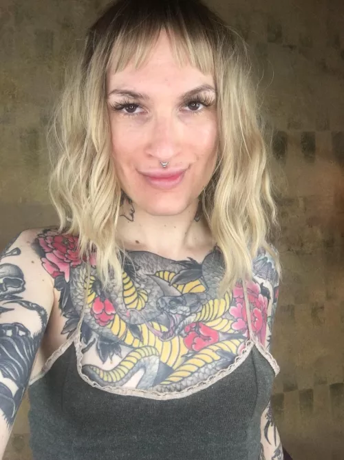 Would u suck me if I showed u my cock?