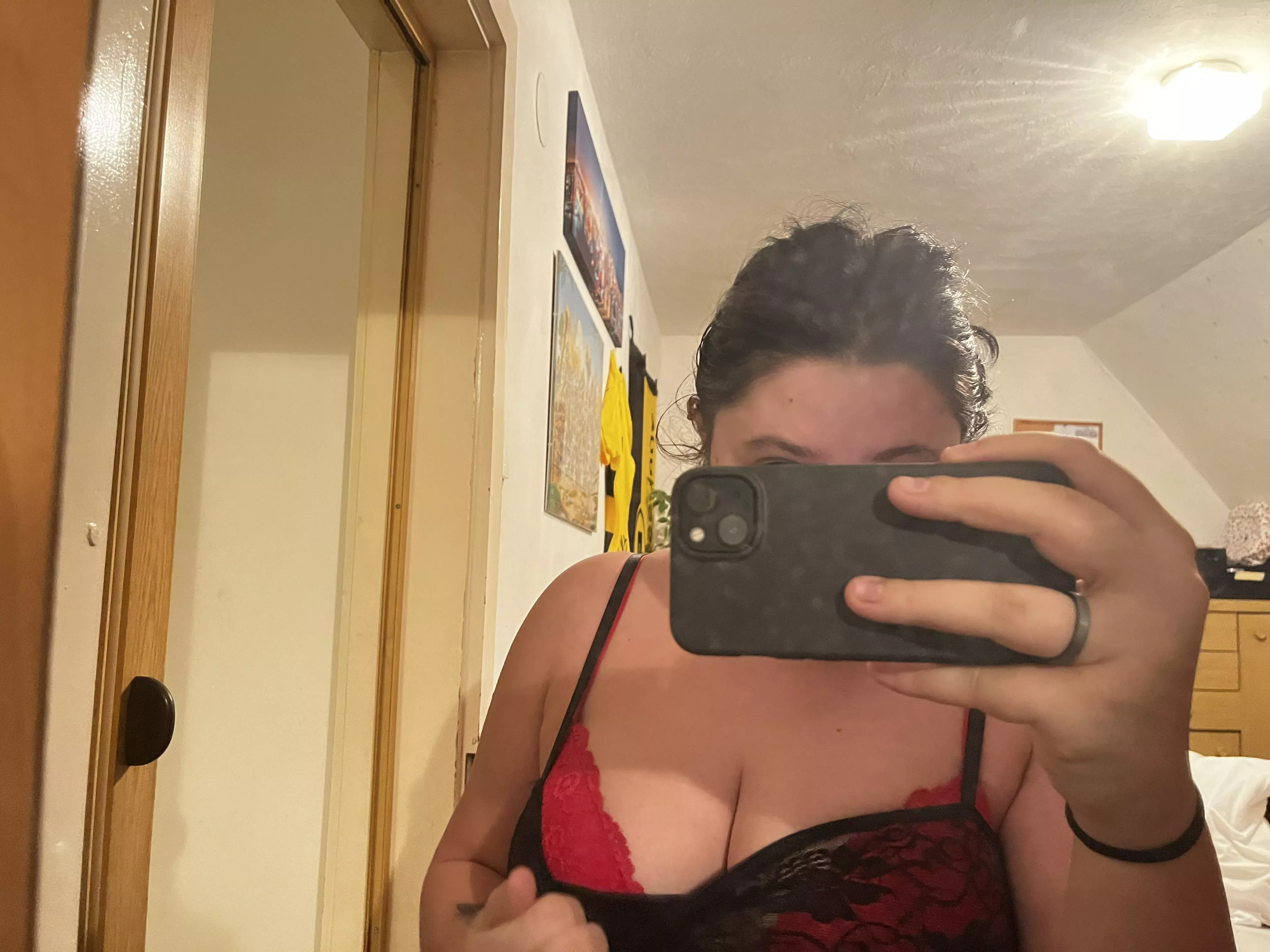 Would you fuck me if I‘d walk into your room like that?