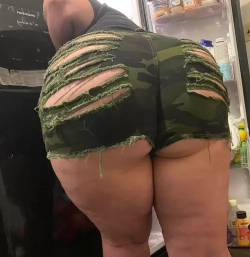 your snack is right here 😉