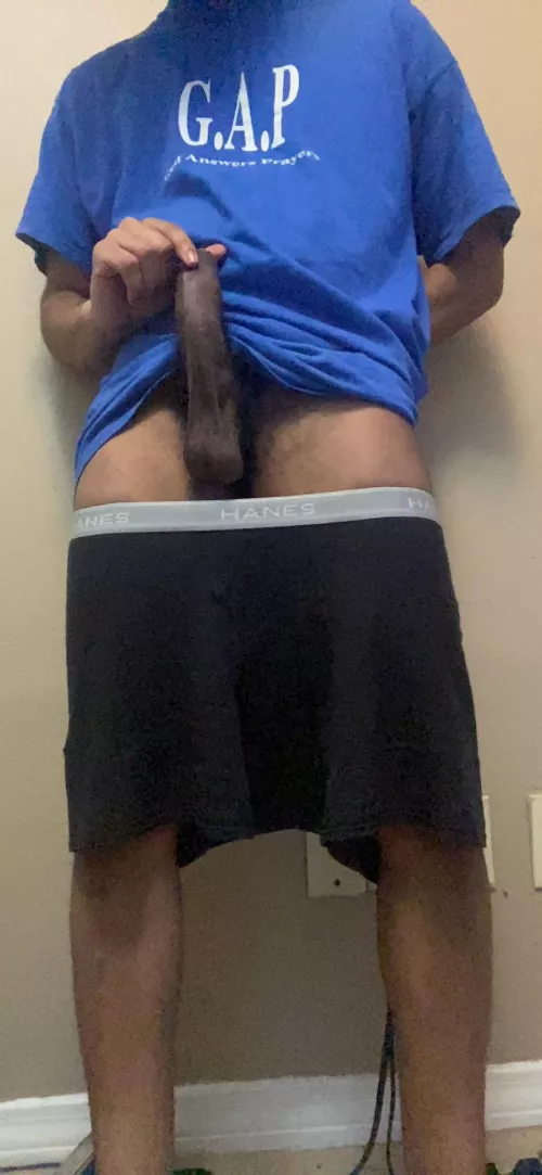 22 love showing my dick off to anyone add me @ezpzsicky
