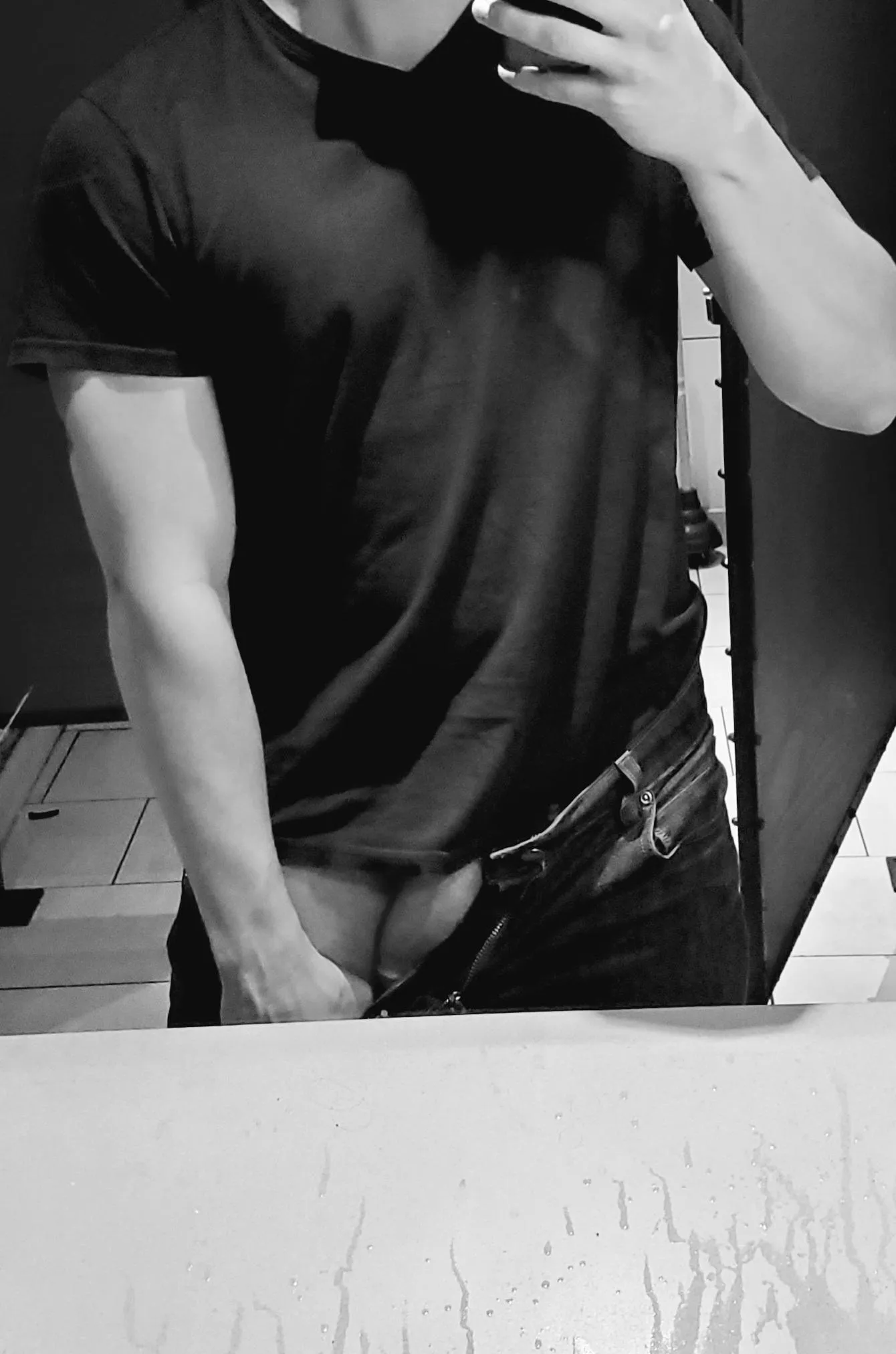 [24] King Sized Cock