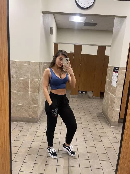 [27f][oc] One of those bleh gym days. It's not motivation, it's consistency!