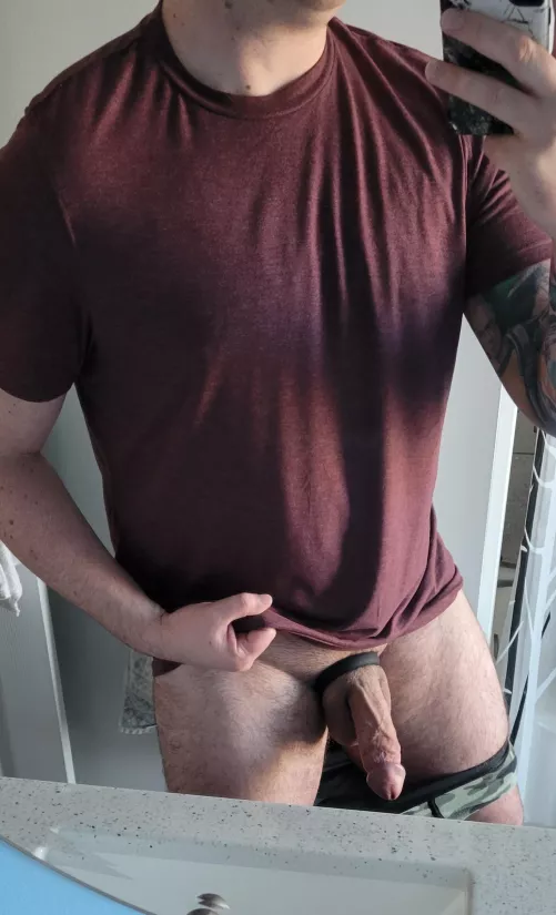 33 Bi vers guy. Hmu w face & asl. sc: Gaymer_nerd22