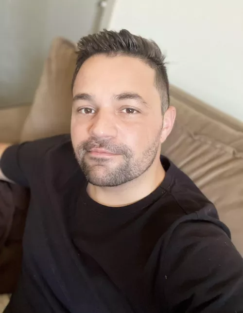 A quick pic before having to go back to work 😝How u guys doing today?