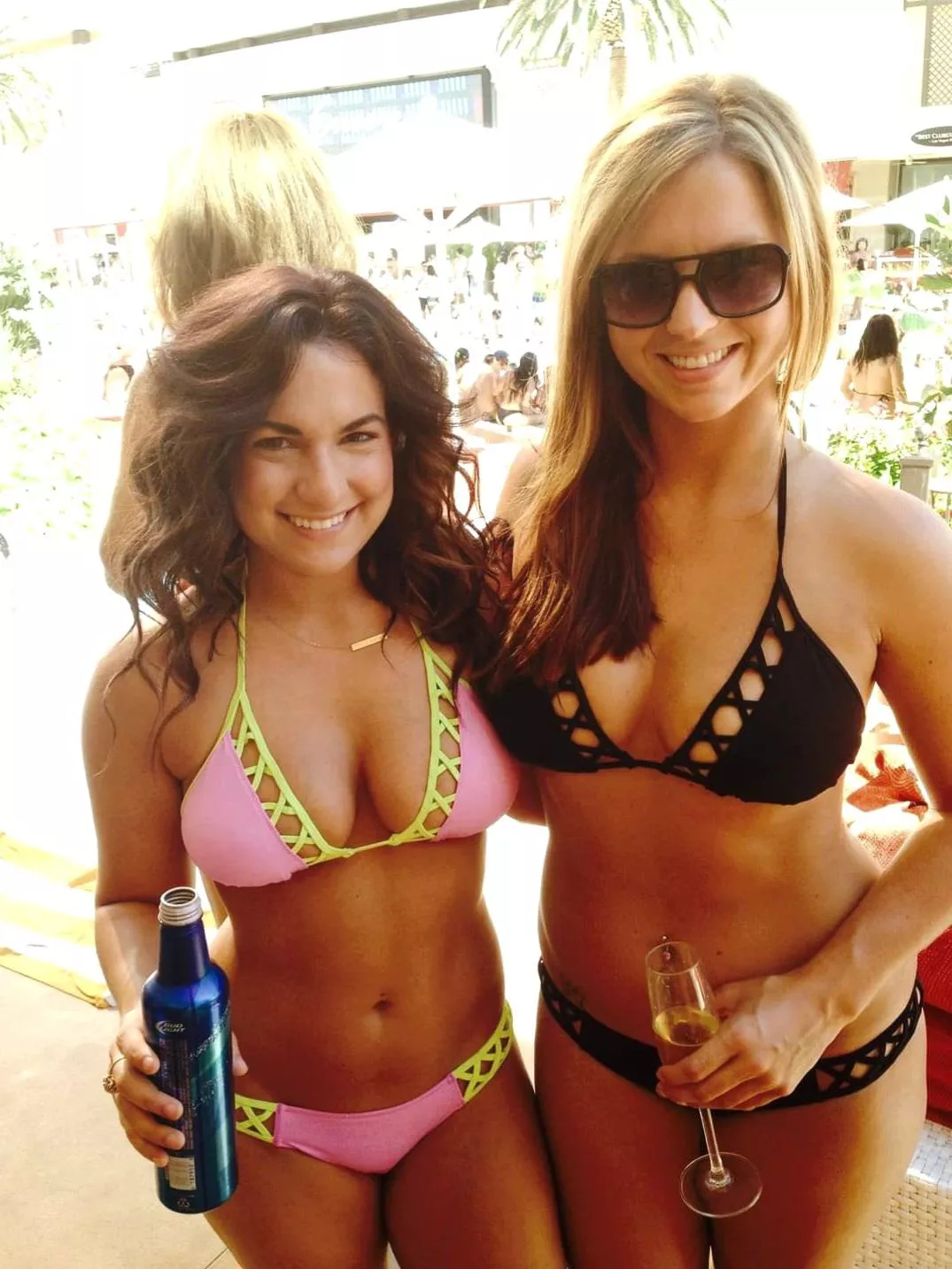 Bikinis looking 🔥