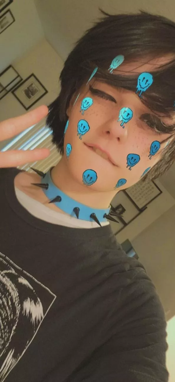 blue is my favorite color 💙