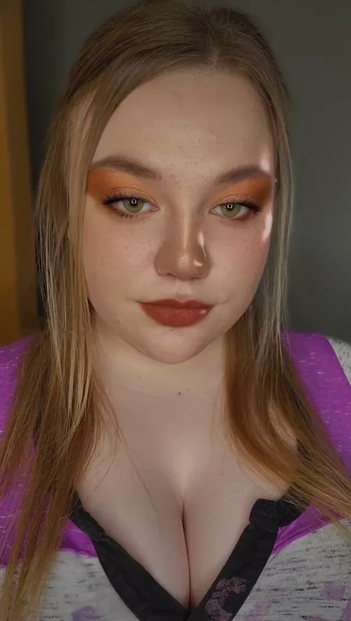 can i put my tits in your face?😈