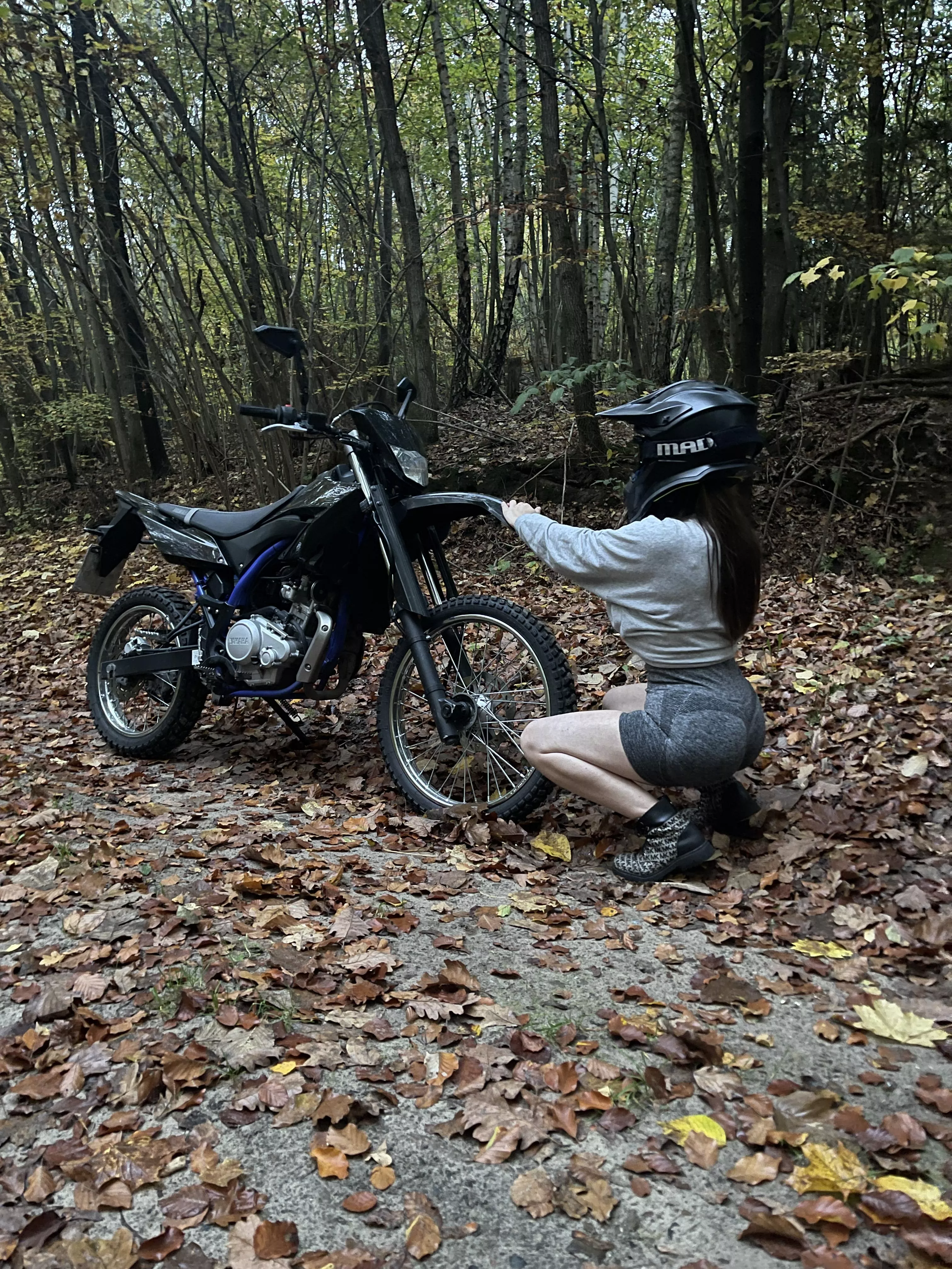 Can I shake my ass for you