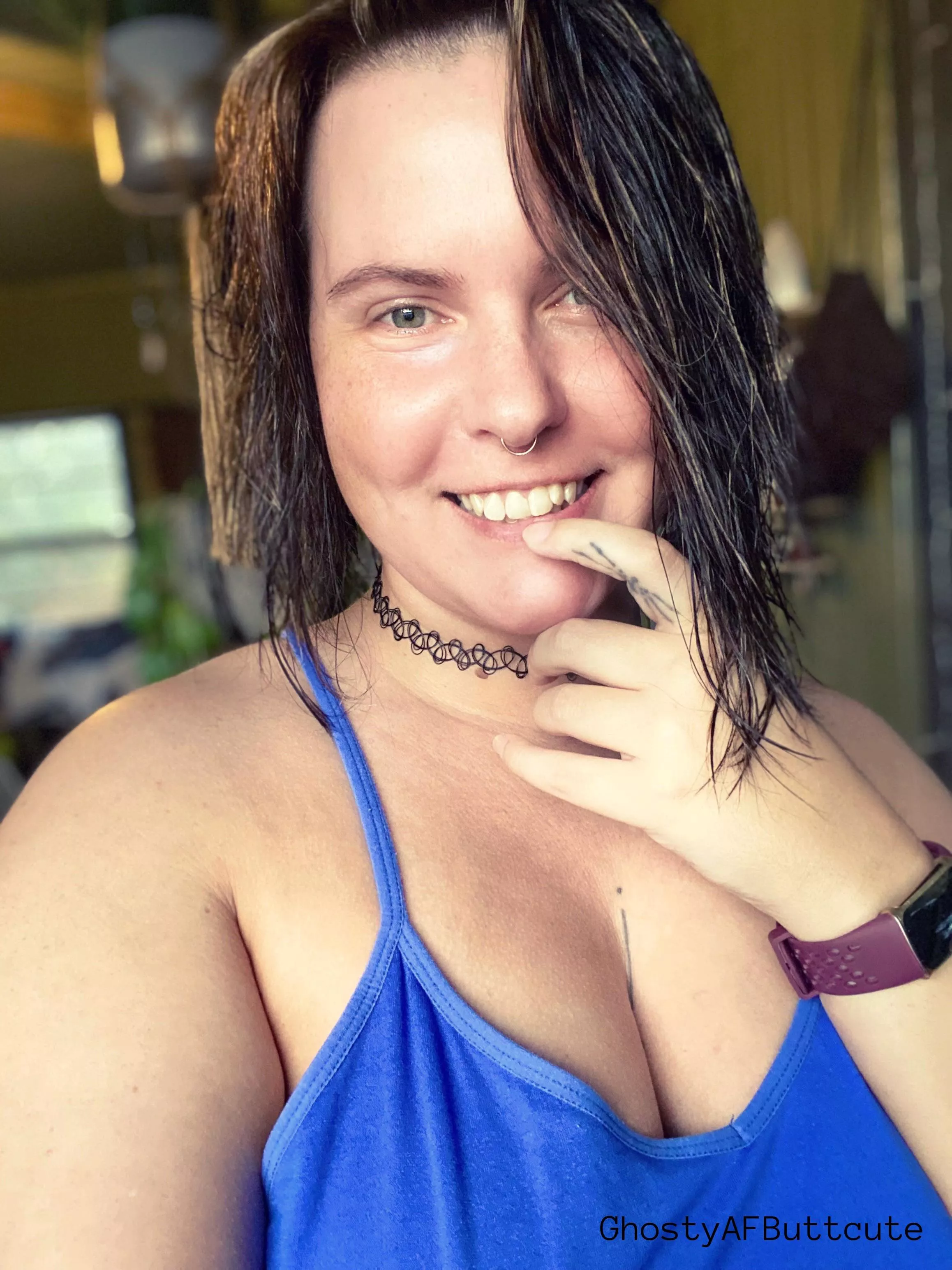 Can u tell I’m high by my goofy lil smirk? 😏