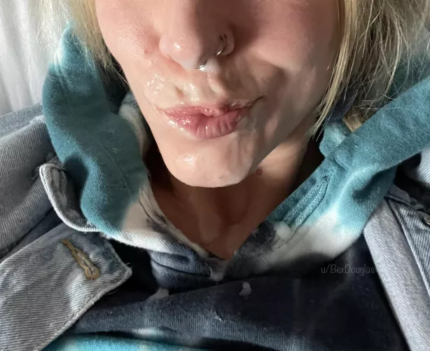 Cum kisses are a requirement!
