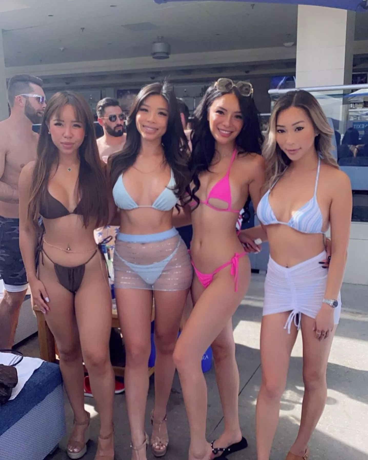 Dang, the girl in the pink