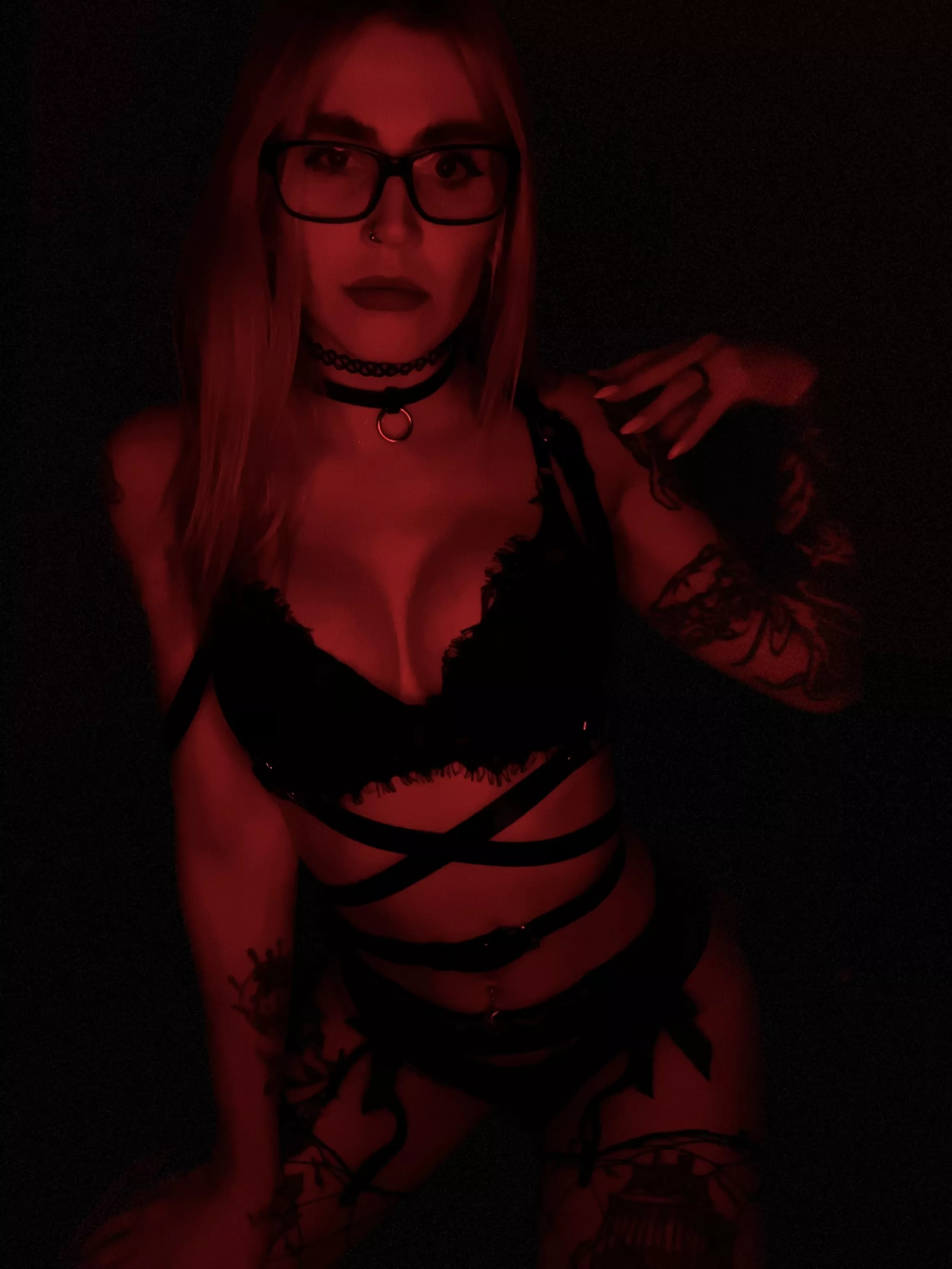 do you want to feel pain and humiliation? then you should go to her https://chaturbate.com/ms_kendra/
