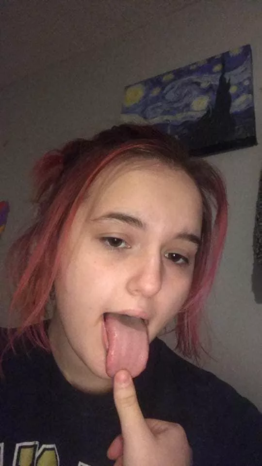 [domme] pathetic losers, if you’re mot up to 7 inches show me what you go baby dick boy comment your size