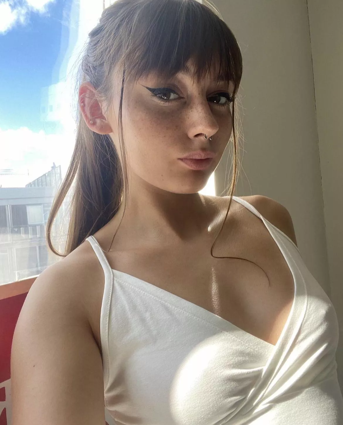 [domme]Upvote if your shrimp 🦐 is 5 inches or lower. comment your size below & come for some humiliation Just pm