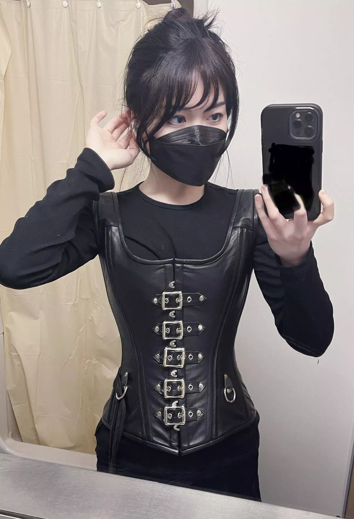 First time here! Do you like my corset?