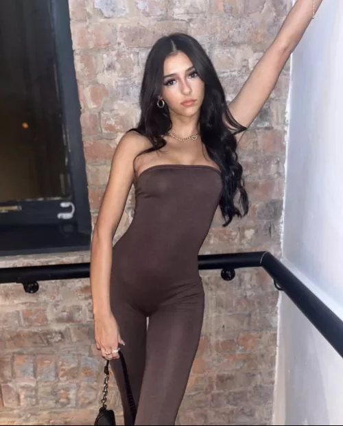 Her date night outfit