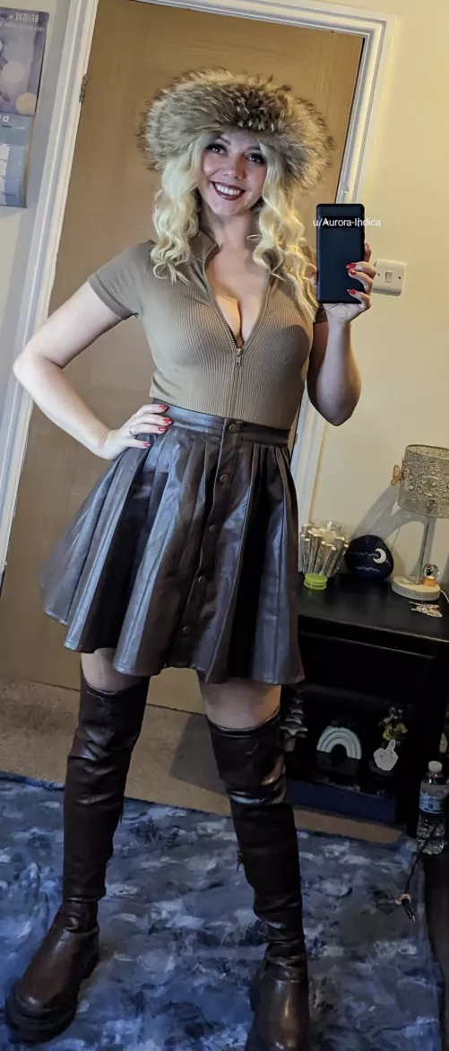 Heyy:) New to this group