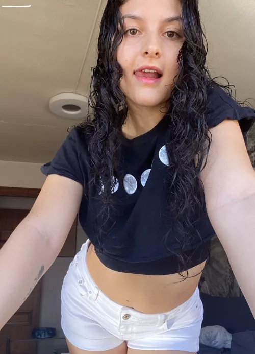 Hope my dad doesnt enter right now 🙈