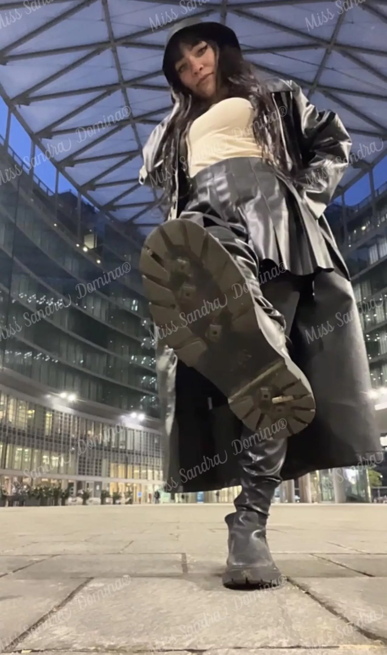 Hurry, no one’s watching