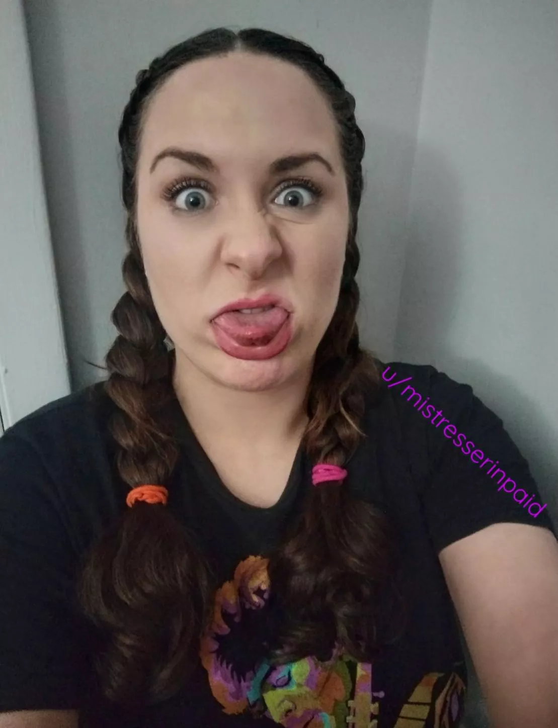 I answer your FaceTime call like this. Wyd? 30f