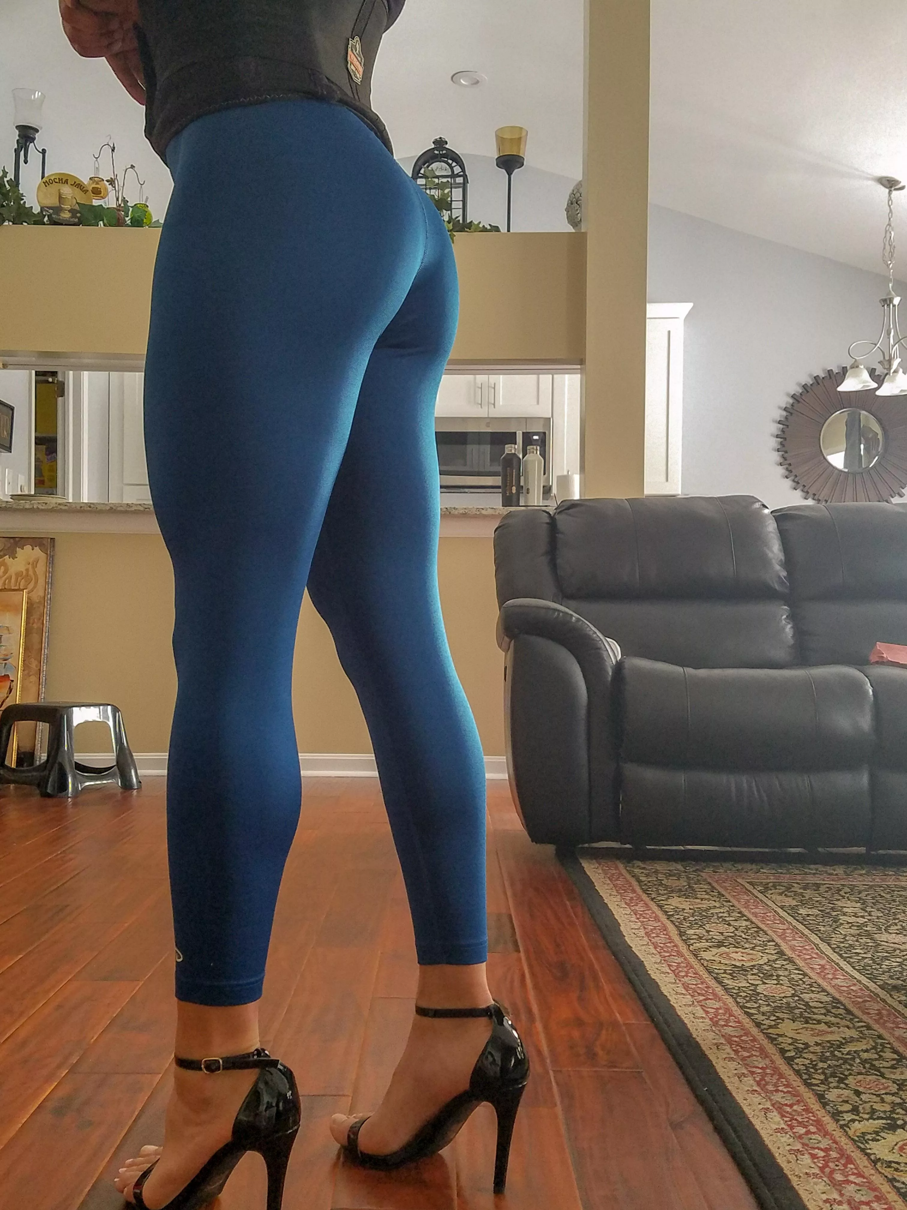 I love this color leggings it's hard to find