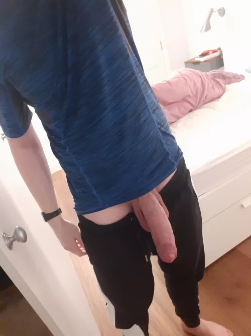 I never wear boxers at home... So can we still be roommates? ☺️