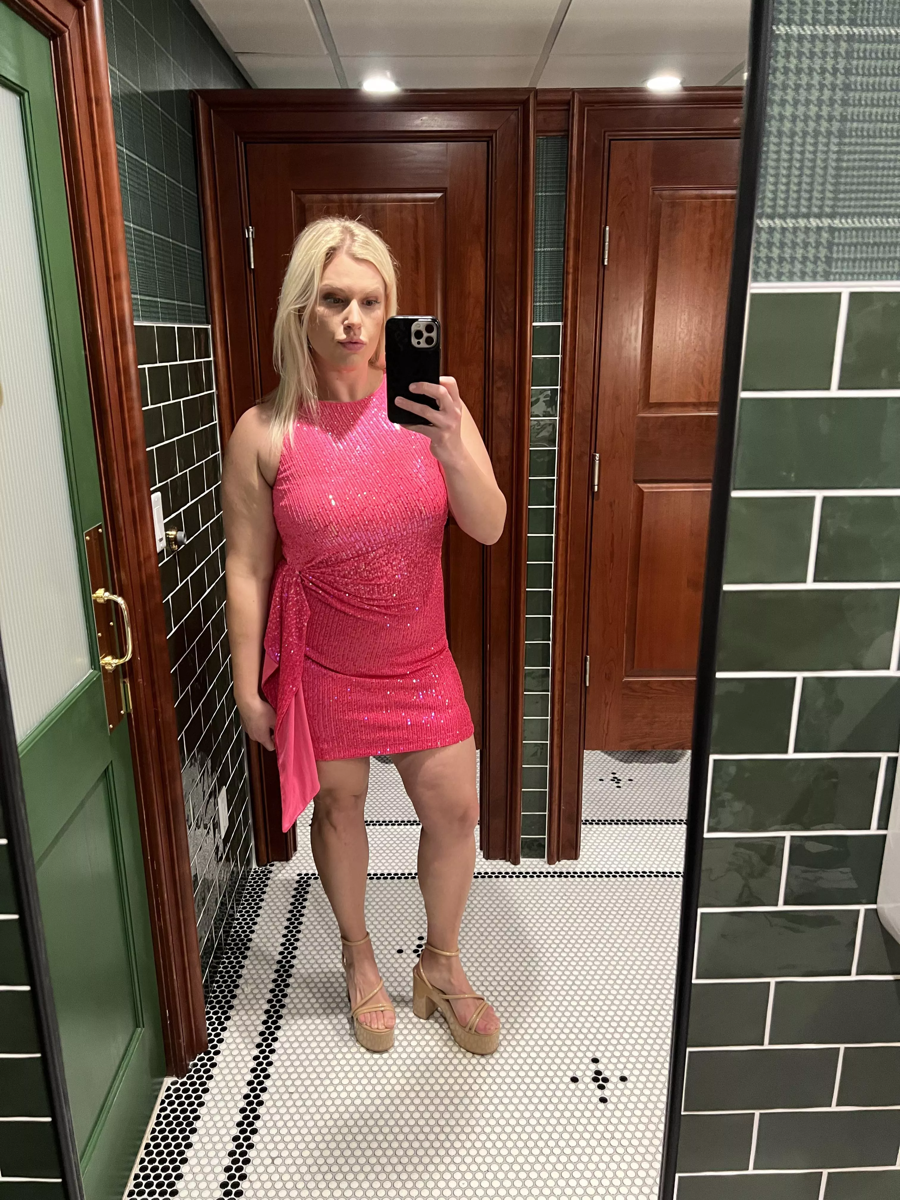 Is this dress tight enough?