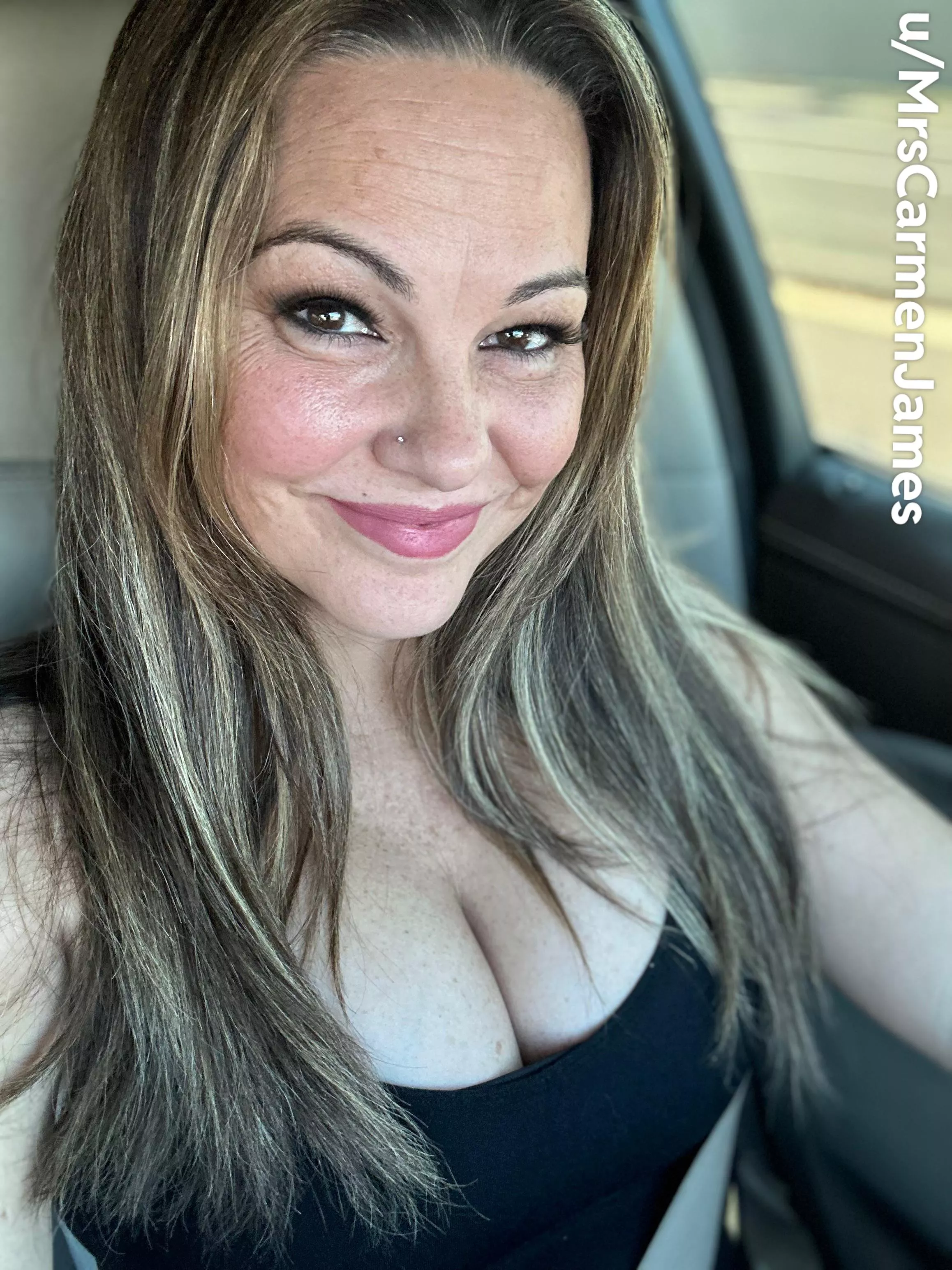 Just a car Milfie 😘 40F