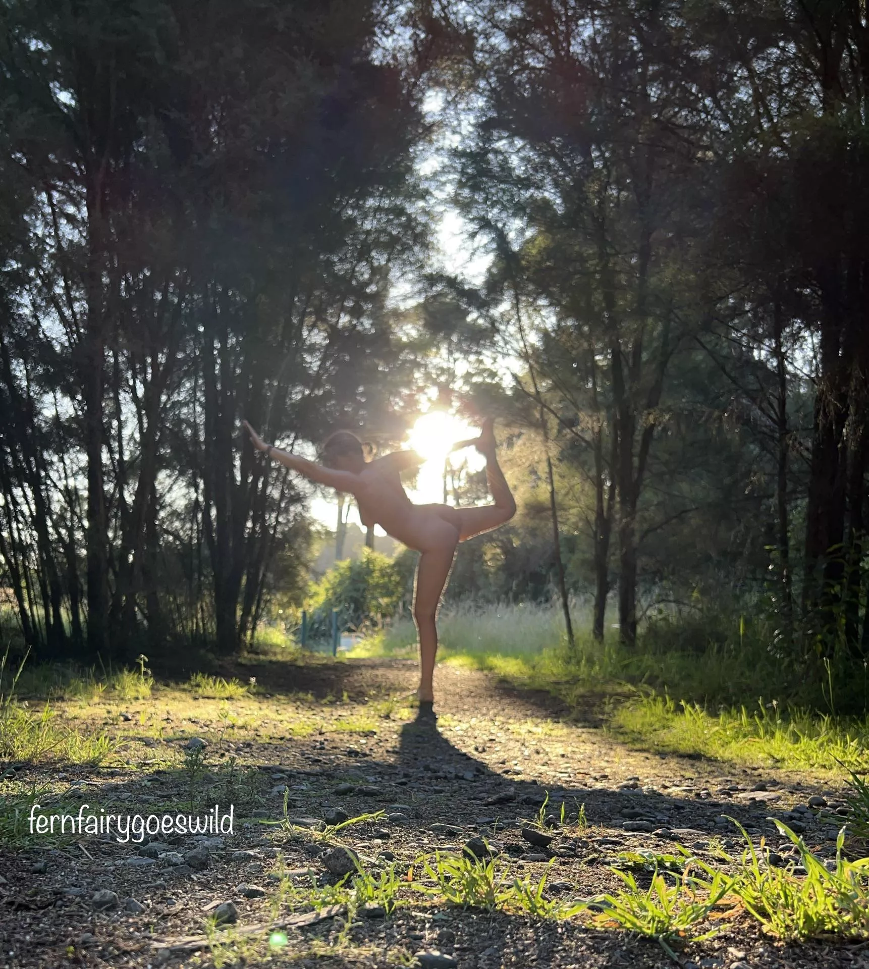 Just a quick yoga pose selfie in the middle of a trail