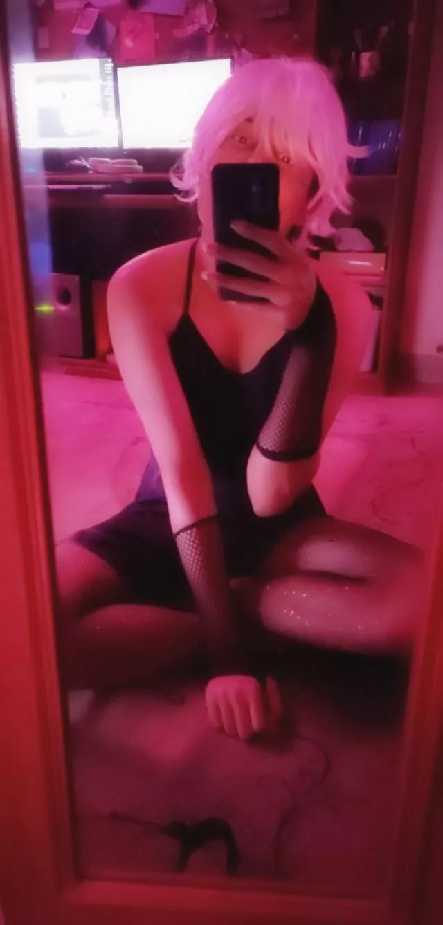 kinda sad but I look happy here 😶