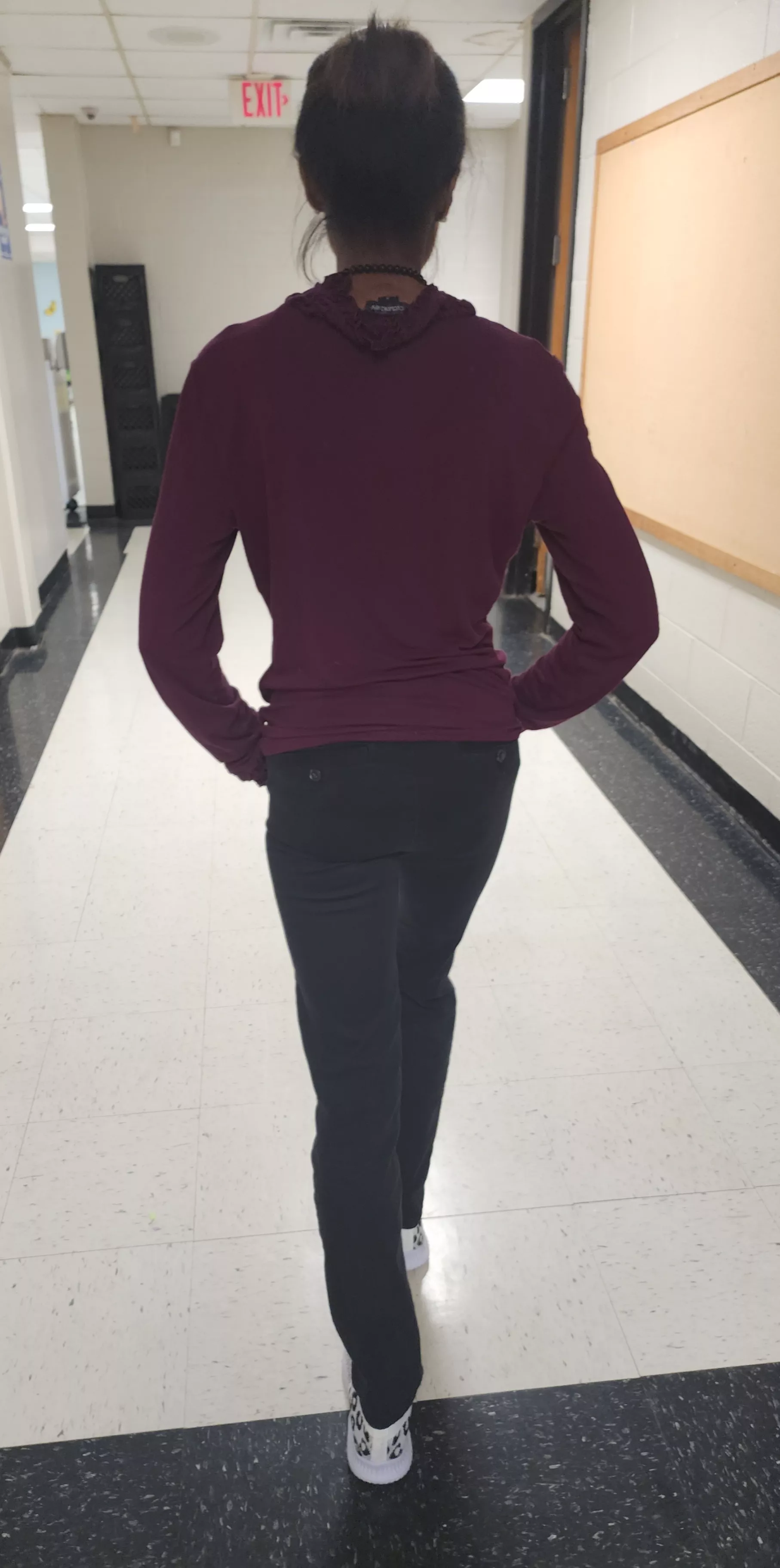 look who's ass I found wandering the halls [mrs] u/tabbykat953