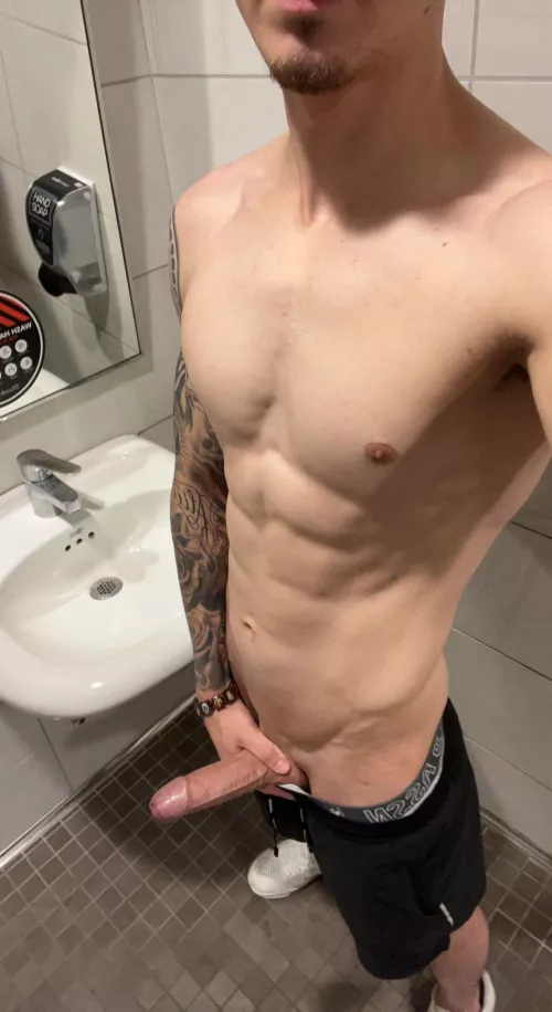 Love the way my sleeve stands out