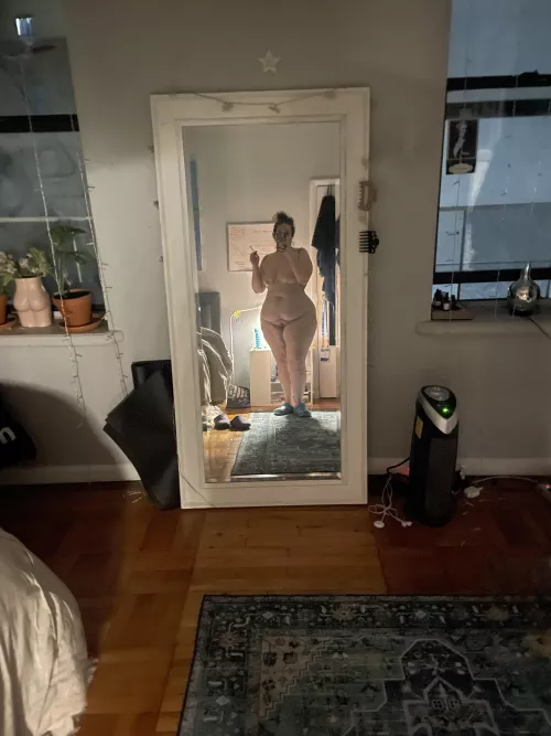 Lusting after my own Venus shape 🤩