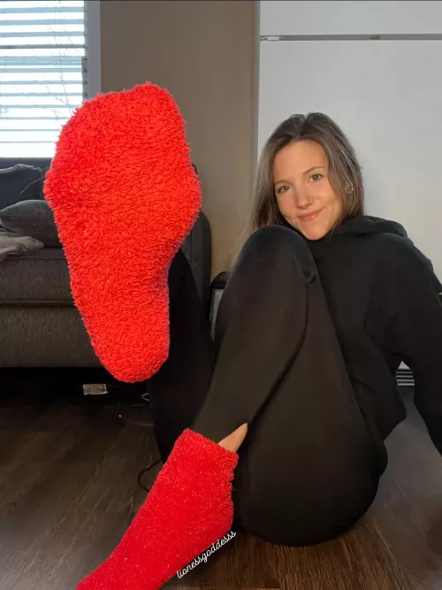 Maybe if I tap my heels together 3 times I’ll be at your place❣️