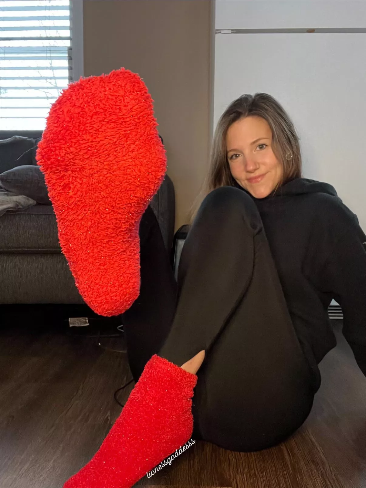 Maybe if I tap my heels together 3 times I’ll be at your place❣️